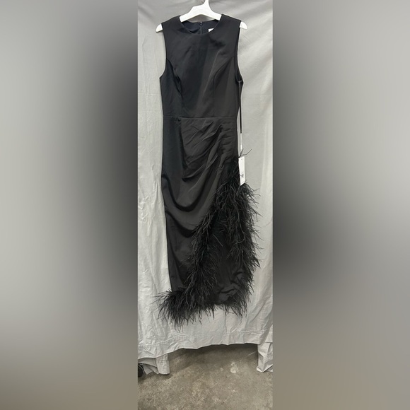 Mac Duggal 11626 NWT SLEEVELESS FAUX WRAP DRESS WITH FEATHER DETAIL - Picture 4 of 6